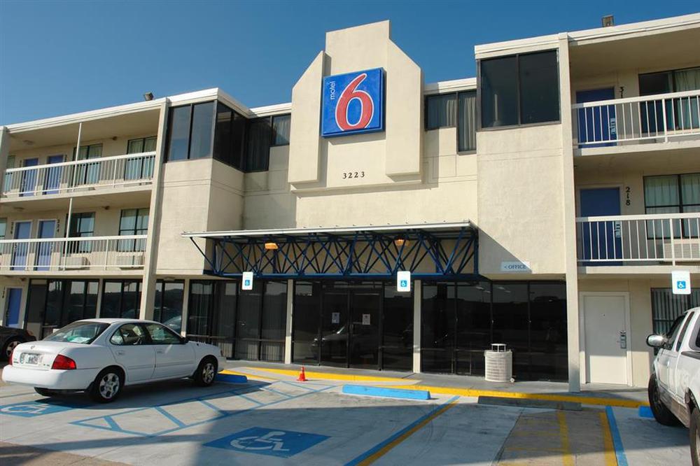 Motel 6 Houston, Tx - Medical Center - Nrg Stadium Amenities photo